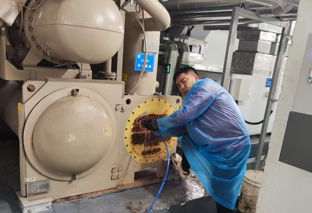 铜管冷凝器堵塞怎么处理-冷凝器清洗机